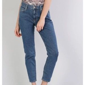 Colin's Maya mid rise tapered leg jean Size 27